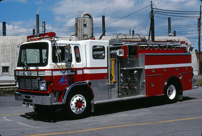 Photo of Anderson serial IS-4000-159, a 1990 Mack pumper of Service de Sécurité Incendie de Rio Tinto Alcan - Jonquière in Quebec.