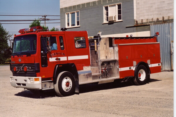 Photo of Anderson serial 93DEMEBMJ93002550, a 1993 Volvo pumper of the Trenton Fire Department in Nova Scotia.