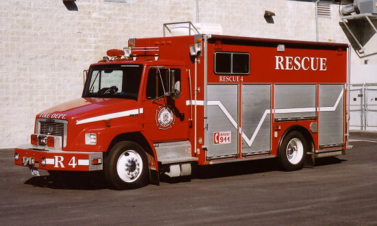 Photo of Anderson serial 93043IAOY93002620, a 1993 Freightliner rescue of the Langley Township Fire Department in British Columbia.