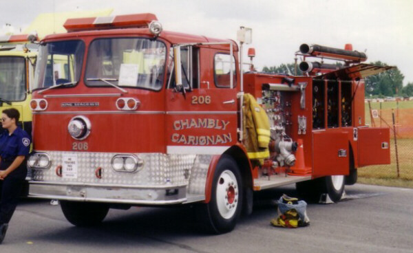 Photo of King-Seagrave serial L-6320, a 1956 Seagrave pumper of the Service de Sécurité Incendie de Chambly in Quebec.