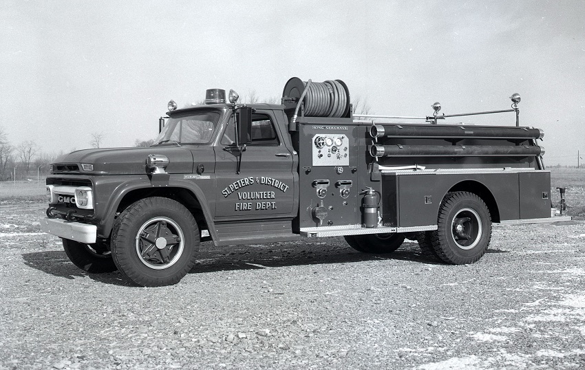 King-Seagrave delivery photo of serial 63105, a 1964 GMC pumper of the St. Peters & District Fire Department in Nova Scotia.