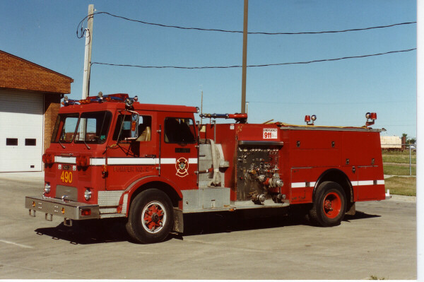 Photo of Pierreville serial PFT-677, a 1977 Scot pumper of the Winnipeg Fire Department in Manitoba