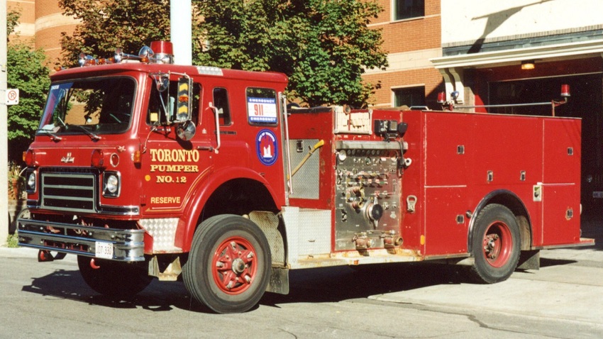 Photo of Pierreville serial PFT-1154, a 1981 International pumper of the Toronto Fire Department in Ontario.