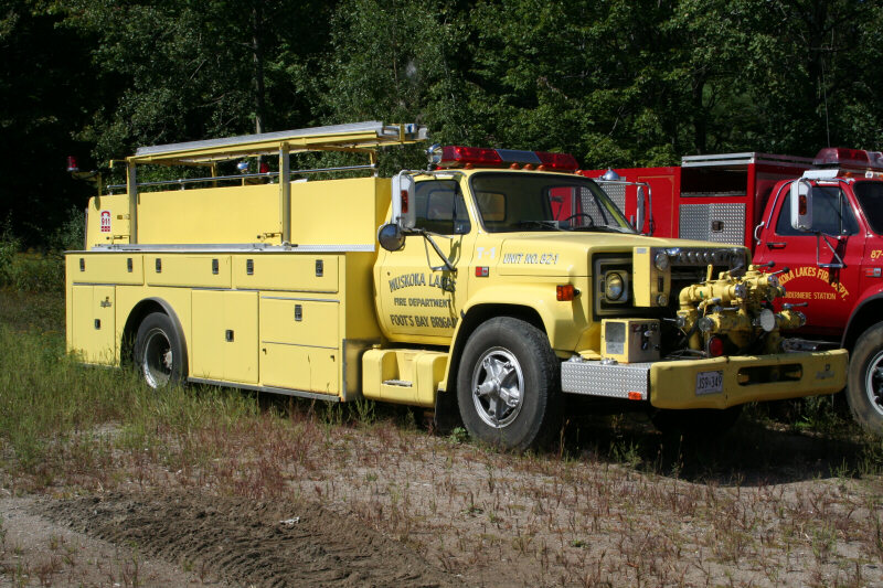 Photo of Pierreville serial PFT-1263, a 1983 GMC pumper of the Muskoka Lakes Township Fire Department in Ontario.