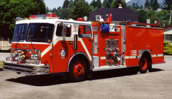 Photo of Pierreville serial PFT-1278, a 1983 Spartan pumper of the North Vancouver District Fire Department in British Columbia.