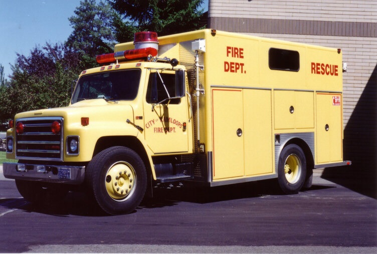 Photo of Superior serial SE 871, a 1988 International walk-in rescue of the Kamloops Fire Department in British Columbia.