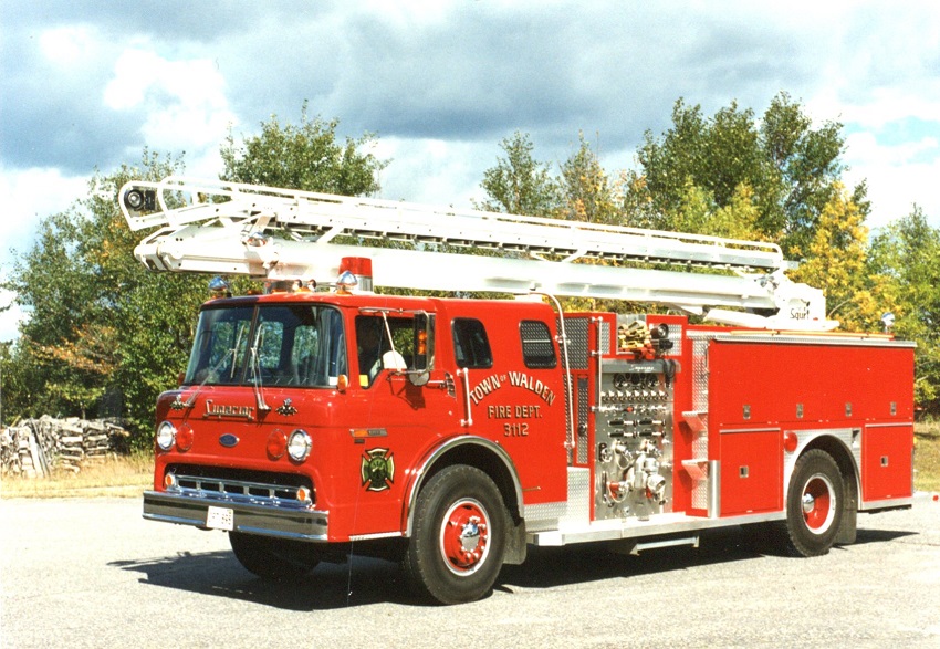 Photo of Superior serial SE 882, a 1988 Ford pumper of the Walden Fire Department in Ontario.