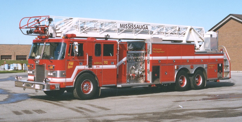 Superior delivery photo of serial SE 1163, a 1991 Pierce Lance quint of the Mississauga Fire Department in Ontario.