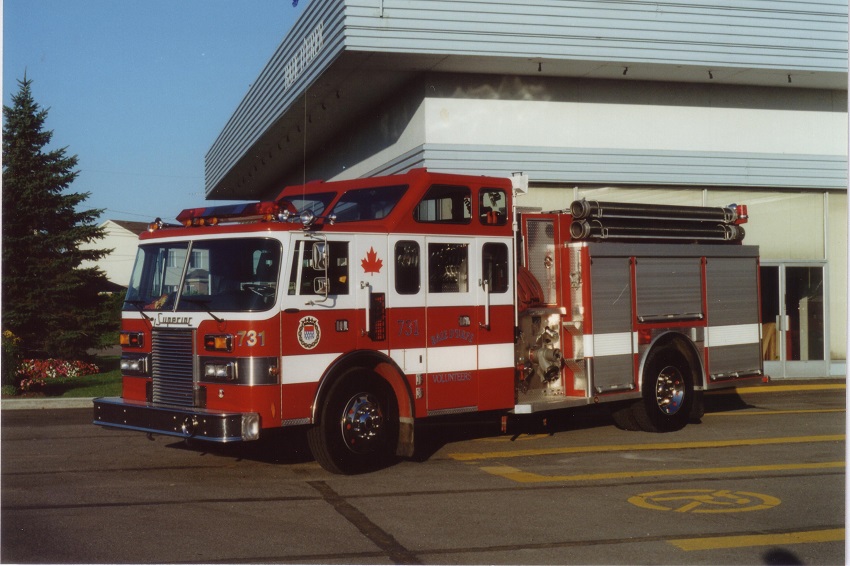 Photo of Superior serial SE 1229, a 1992 Pierce Lance pumper of the Service de Sécurité Incendie de Baie D'Urfé  in Quebec.