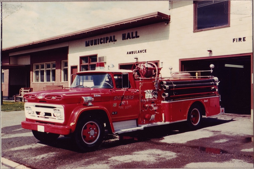 Photo of Thibault serial 10647, a 1960 Chevrolet pumper of the Smithers Fire Department in British Columbia.