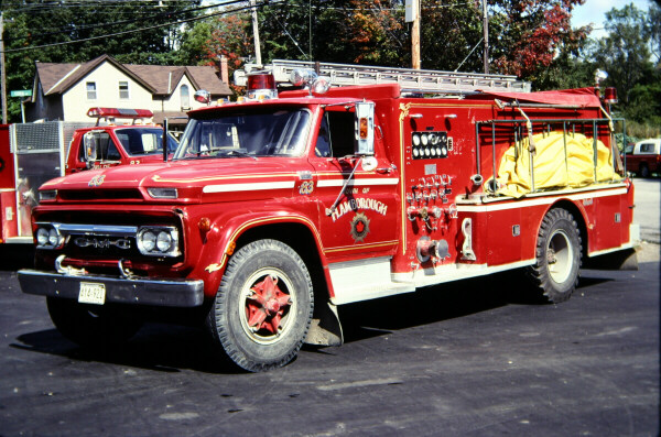 Photo of Thibault serial 15702, a 1966 GMC tanker of the Flamborough Fire Department in Ontario.