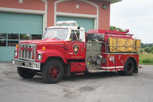 Photo of Thibault serial T89-390, a 1990 International tanker of the Ottawa Fire Department in Ontario.