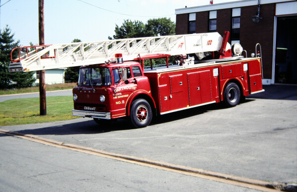 Photo of a 1978 Ford Thibault aerial of the Dartmouth Fire Department in Nova Scotia.