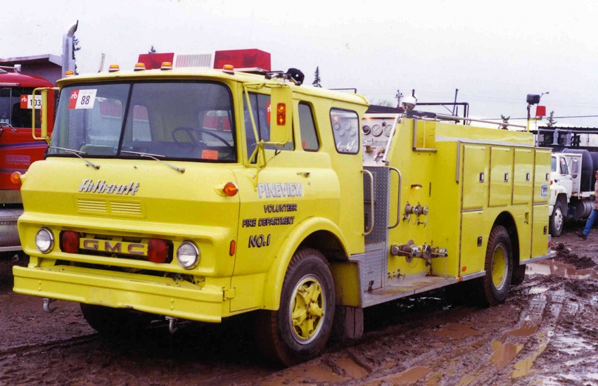 Photo of Thibault serial T81-103, a 1981 GMC pumper of the Pineview Fire Department in British Columbia.