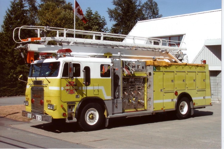 Photo of Thibault serial T90-102, a 1990 Freightliner pumper of the Surrey Fire Department in British Columbia.