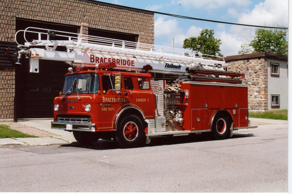 Photo of Thibault serial T91-101, a 1991 Ford pumper of the Bracebridge Fire Department in Ontario.