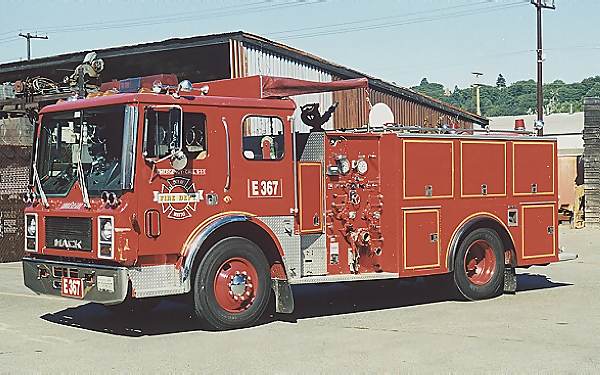 Photo of Anderson serial CS-1250-27, a 1981 Mack pumper of the Seattle Fire Department in Washington.