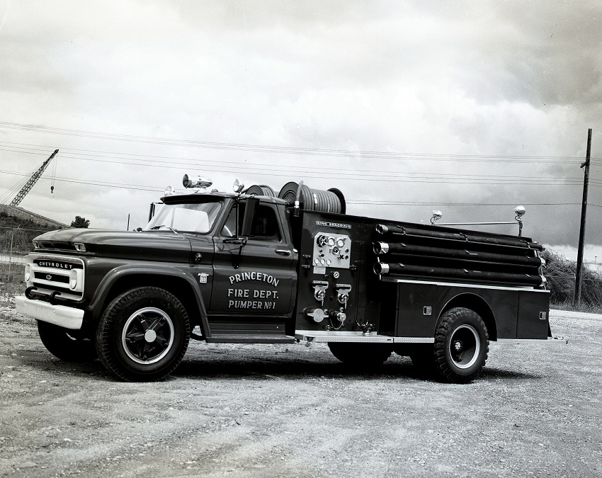 King-Seagrave delivery photo of serial 64062, a 1964 Chevrolet pumper of the Blenheim Township Fire Area 2 in Ontario.