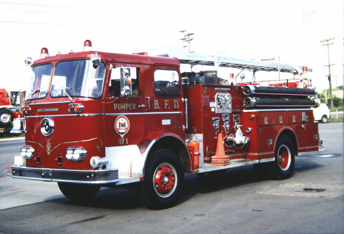 Photo of King-Seagrave serial 64085, a 1965 King-Seagrave Custom pumper of the Brantford Fire Department in Ontario.