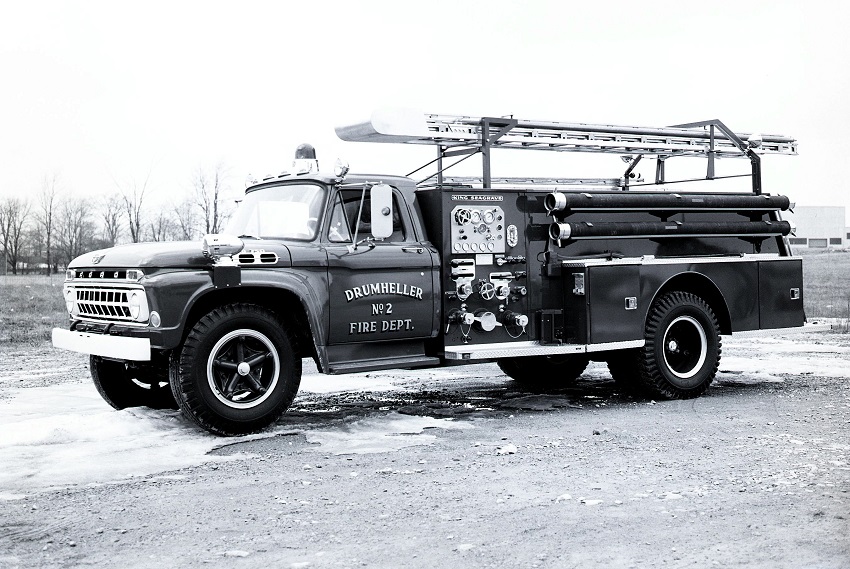 King-Seagrave delivery photo of serial 64185, a 1965 Ford pumper of the Drumheller Fire Department in Alberta.