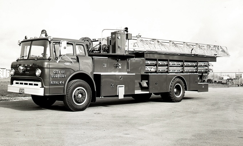 King-Seagrave delivery photo of serial 66058, a 1967 Ford aerial of the Sudbury Fire Department in Ontario.