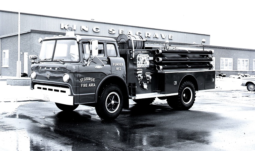 King-Seagrave delivery photo of serial 66087, a 1966 Ford pumper of the South Dumfries Township Fire Department in Ontario.