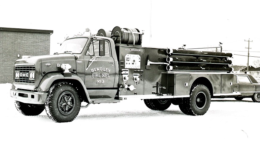 King-Seagrave delivery photo of serial 66090, a 1967 GMC pumper of the Hamilton Township Fire Area 1 in Ontario.