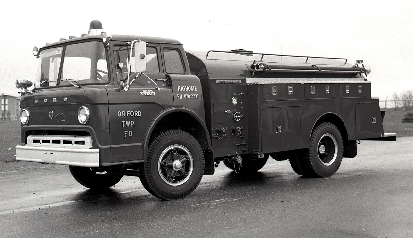 King-Seagrave delivery photo of serial 67010, a 1967 Ford tanker of the Orford-Highgate Fire Department in Ontario.