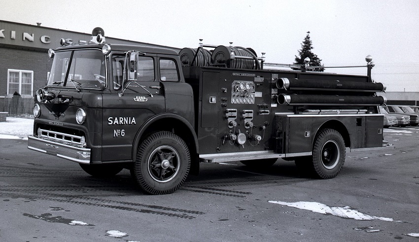 King-Seagrave delivery photo of serial 67018, a 1967 Ford pumper of the Sarnia Fire Department in Ontario.