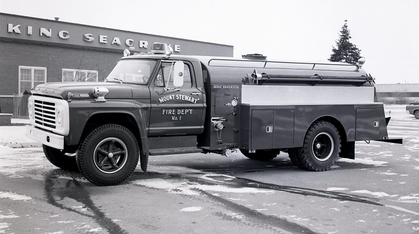 King-Seagrave delivery photo of serial 67019, a 1967 Ford tanker of the Mount Stewart Fire Department in Prince Edward Island.