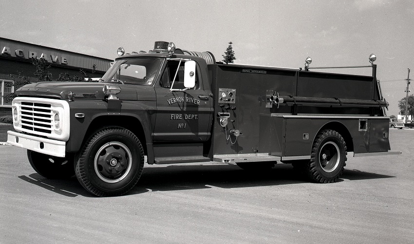 King-Seagrave delivery photo of serial 67053, a 1968 Ford tanker of the Vernon River Volunteer Fire Department in Prince Edward Island.