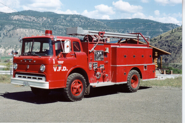 Photo of King-Seagrave serial 70042, a 1971 Ford pumper of the Spences Bridge Fire Department in British Columbia.