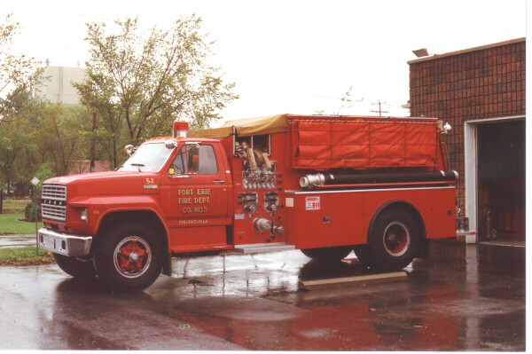 Photo of King-Seagrave serial 810059, a 1982 Ford pumper of the Fort Erie Fire Department in Ontario.