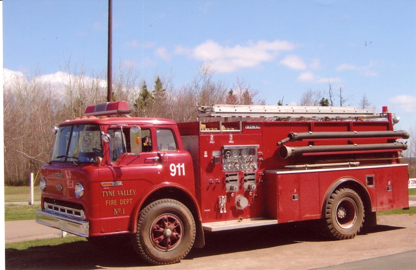 King-Seagrave delivery photo of serial 840059, a 1984 Ford pumper of the Tyne Valley Fire Department in Prince Edward Island.