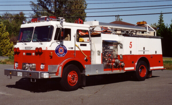 Photo of Pierreville serial PFT-753, a 1977 Scot pumper of the Richmond Fire Department in British Columbia.