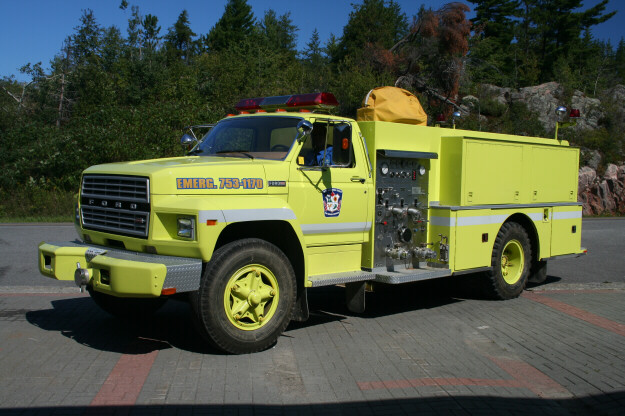 Photo of Pierreville serial PFT-1371, a 1984 Ford pumper of the West Nipissing Fire Service in Ontario.