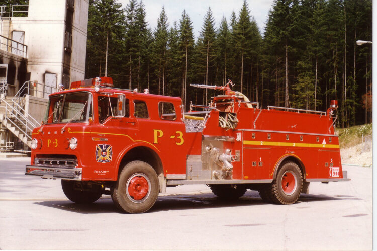Photo of Superior serial SE 73, a 1976 Ford pumper of the Maple Ridge Fire Department in British Columbia.