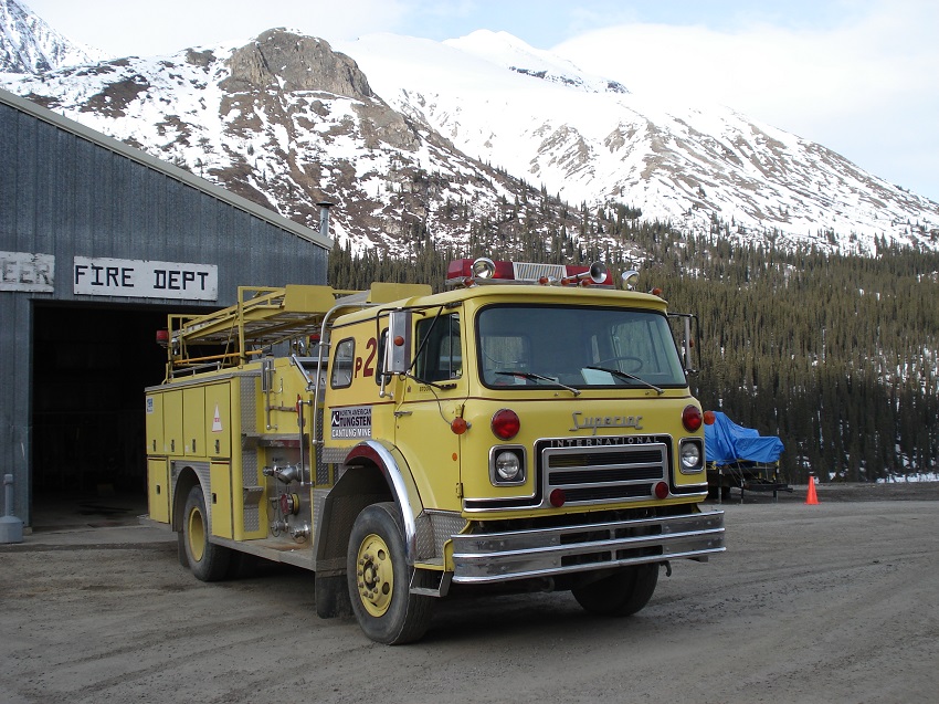 Photo of Superior serial SE 287, a 1979 International pumper of the North American Tungsten Fire Department in the Northwest Territories.