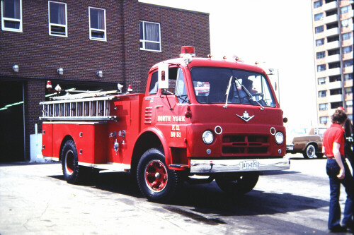 Photo of Thibault serial T70-197, a 1970 International pumper of the North York Fire Department in Ontario.