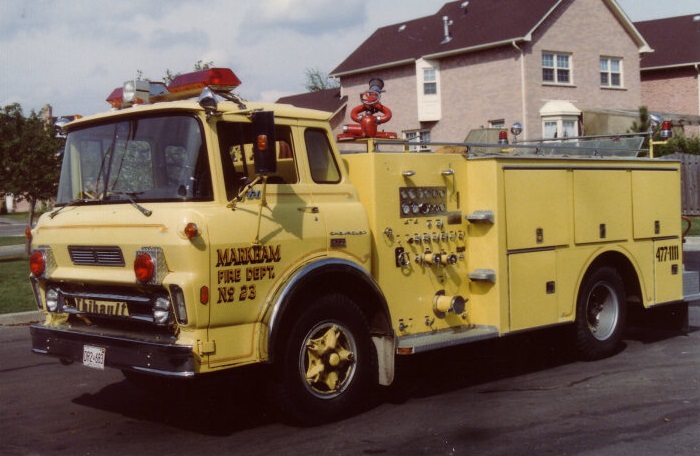 Photo of Thibault serial T71-152, a 1971 GMC pumper of the Markham Fire Department in Ontario.